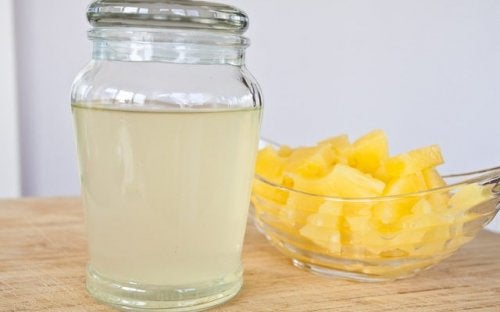 Ce beneficii ofera apa de ananas