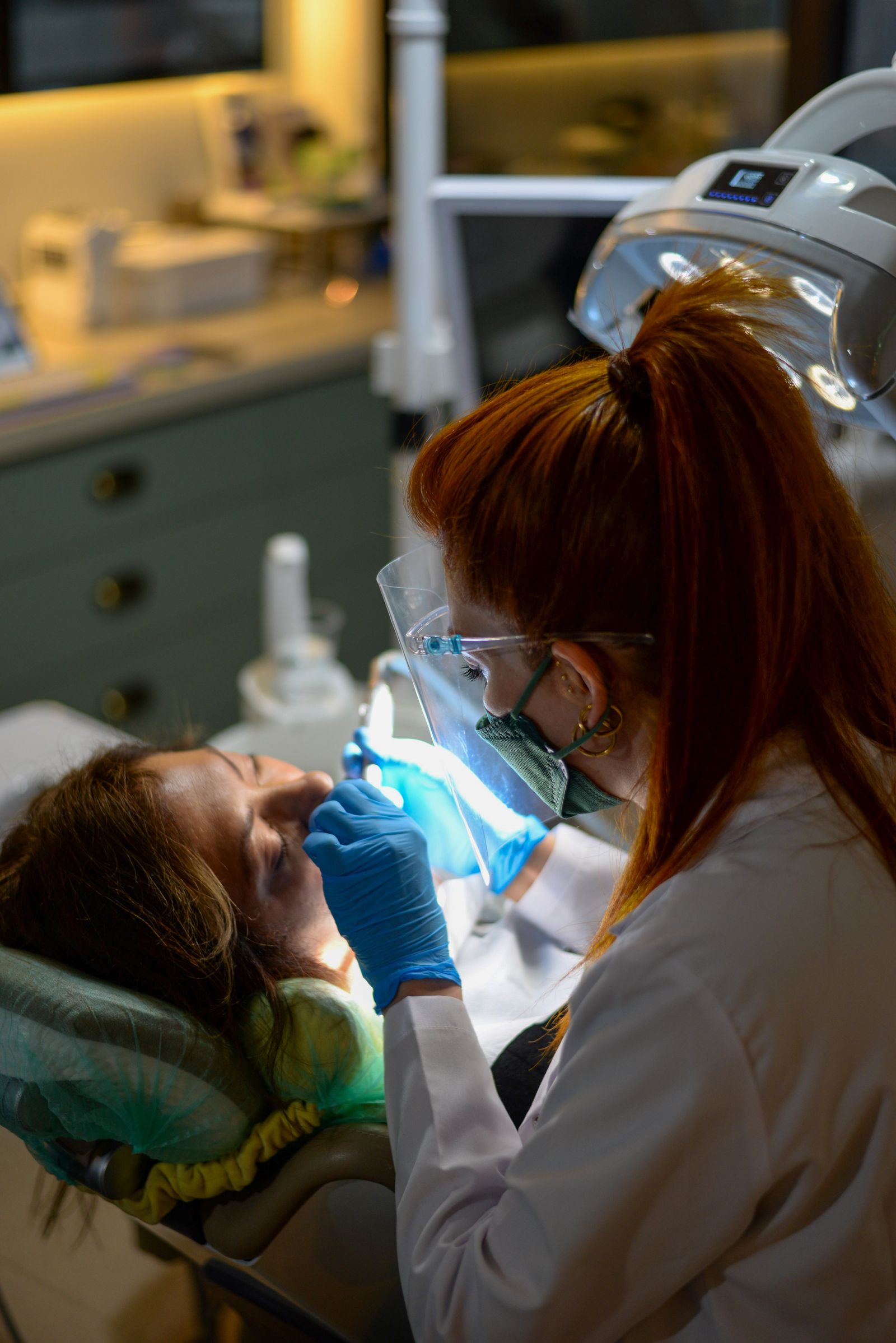 Gingiile sănătoase, temelia unui zâmbet fără probleme: semnele pe care nu trebuie să le ignori